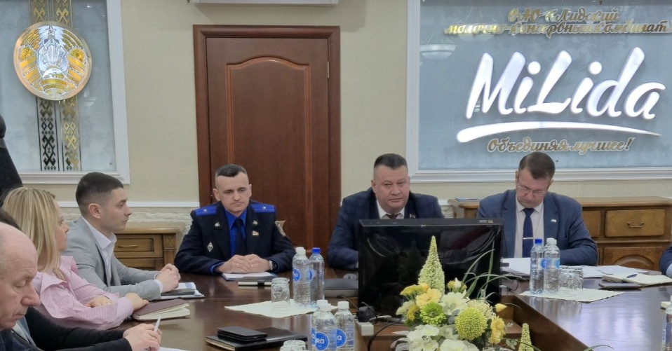 Расширенное заседание комиссии по противодействию коррупции