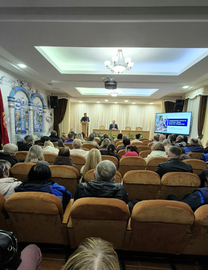 ff2d9dfa-9c39-42c6-b8b0-1338cfe14c35.jpg